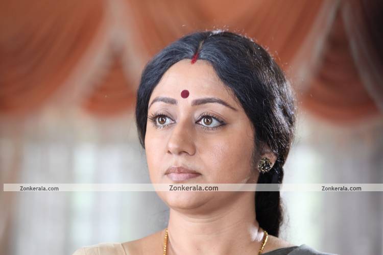 Vinaya Prasad In Aan Piranna Veedu 3