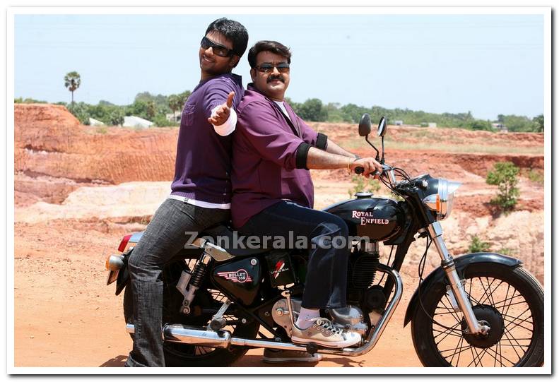 Mohanlal Santhanu Stills 53