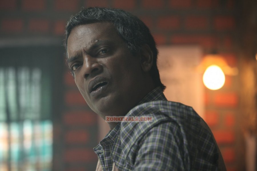 Movie Ayaalum Njanum Thammil 7124