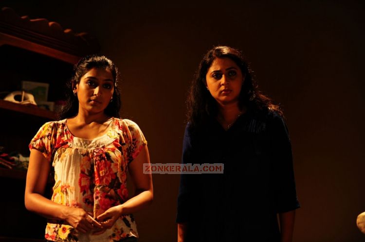 Padmapriya Kaniha In Cobra 814