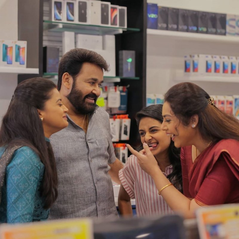 Drishyam 2 Mohanlal Meena Ansiba Esther 892