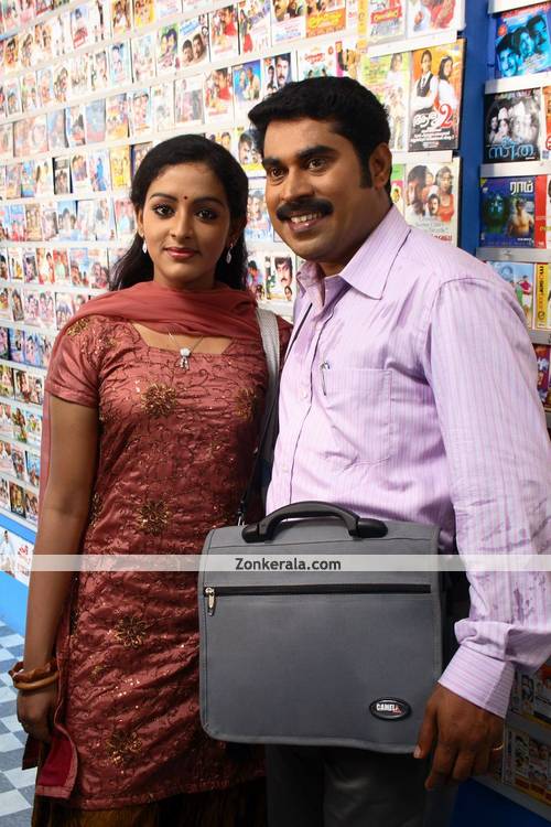 Suraaj And Thejashri In Female Unnikrishnan 2