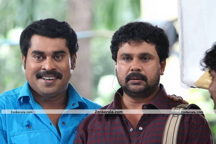 Dileep And Suraaj In Filmstar 1