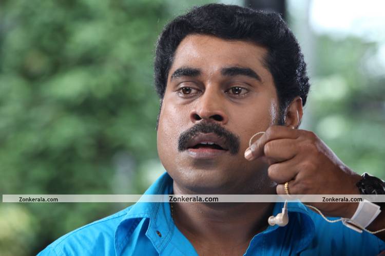 Dileep And Suraaj In Filmstar 7