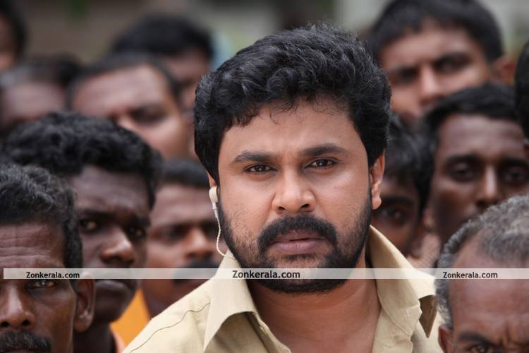 Dileep In Filmstar 11