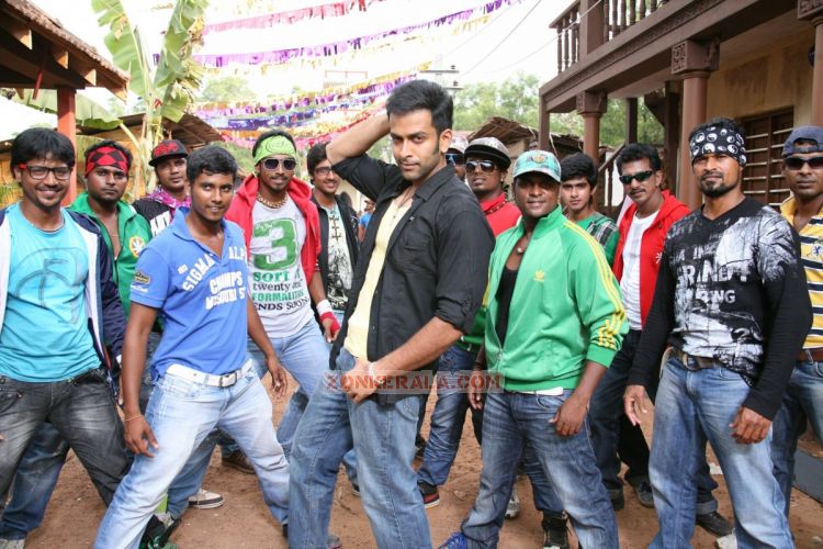 Prithviraj Hero Movie Picture 609