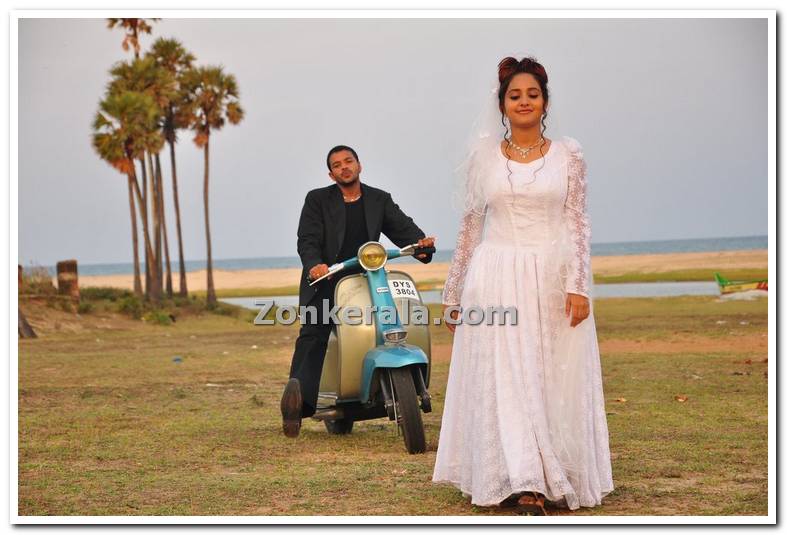 Bhama And Jayasurya Photo 2