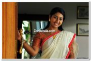 Navya Nair Photo 4