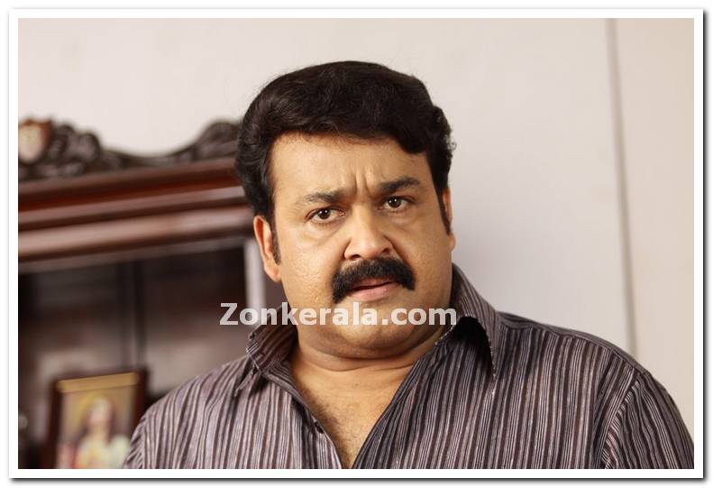 Mohanlal In Ividum Swargam Aanu 3