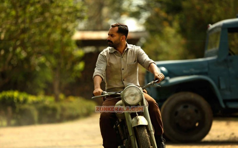 Cinema Image Fahadh Faasil In Iyobinte Pusthakam 318