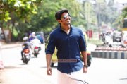 Film Jomonte Suvisheshangal 2017 Albums 8887