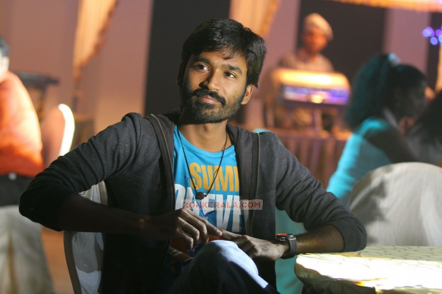 Dhanush 976