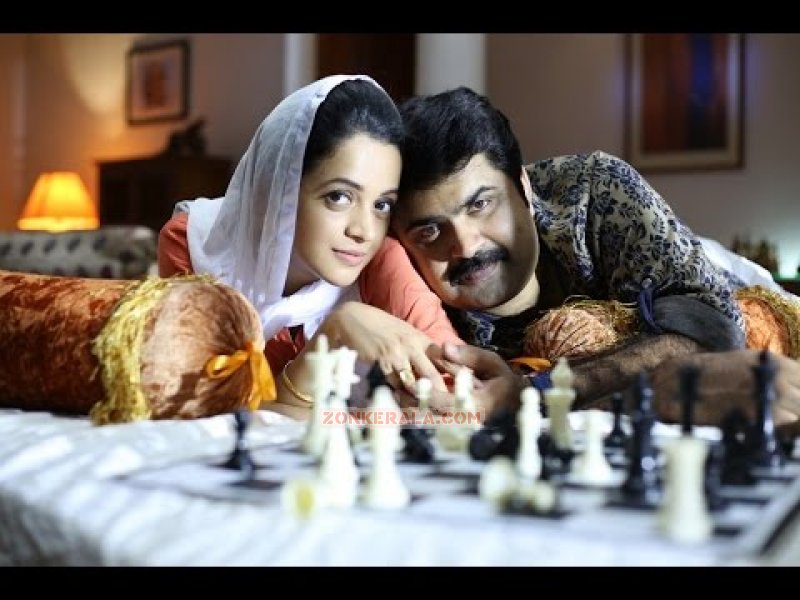 Anoop Menon Bhavana Kuttikalundu Sookshikkuka 380