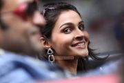 Andrea Jeremiah In London Bridge 829