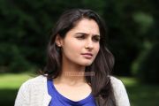 Andrea Jeremiah London Bridge 546