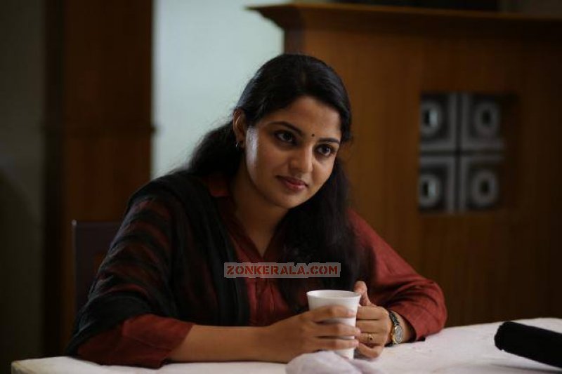 Actress Nikhila Vimal In Love 24 X 7 New Photo 164