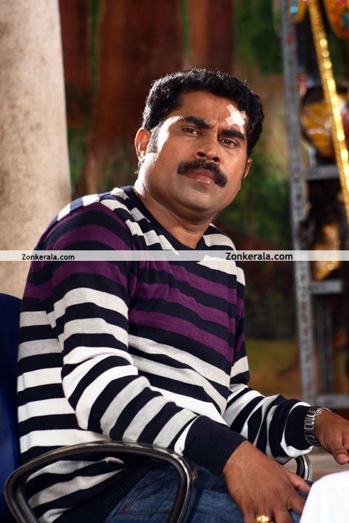 Suraaj Stills From Lucky Jokers 6