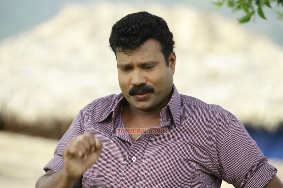 Kalabhavan Mani In Madirasi Movie 714