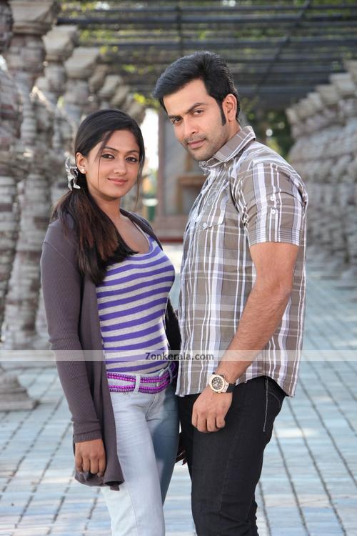 Prithviraj And Sheela In Make Up Man 5