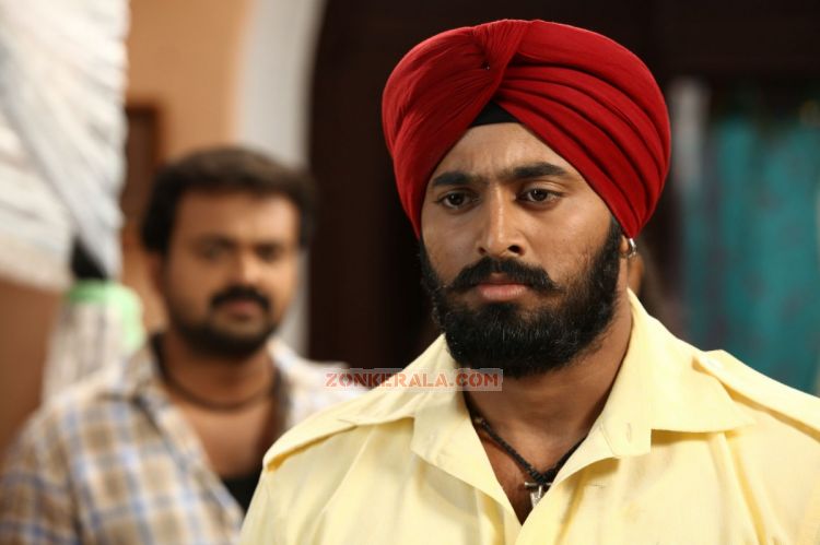 Movie Mallu Singh 9060