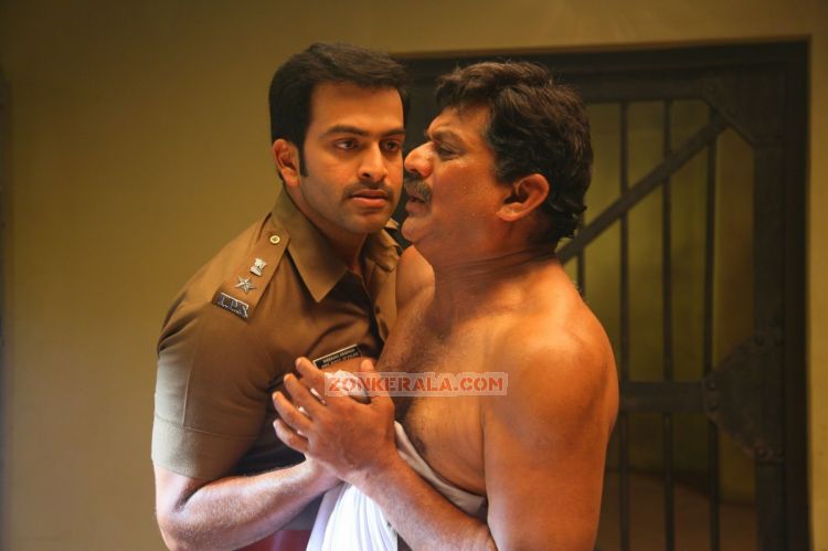 Prithviraj And Jagathy Sreekumar 486