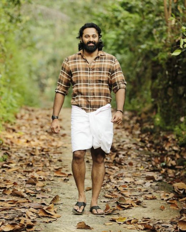 Unni Mukundan Meppadiyan 683