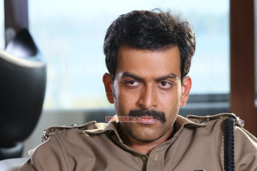 Movie Mumbai Police Stills 824