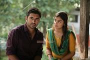 Nivin Pauly And Nazriya Nazim 410