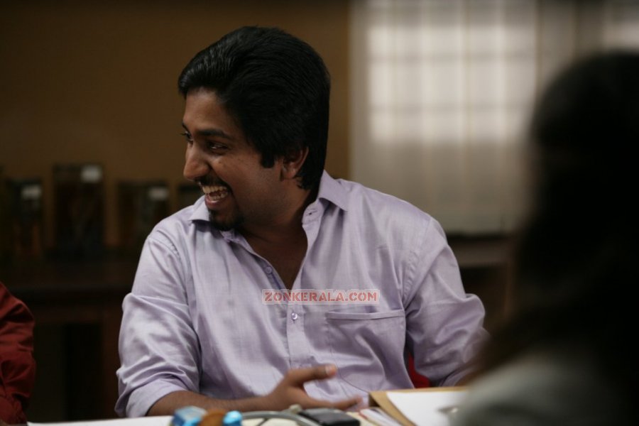 Vineeth Sreenivasan In Ohm Shanthi Oshaana 52 987