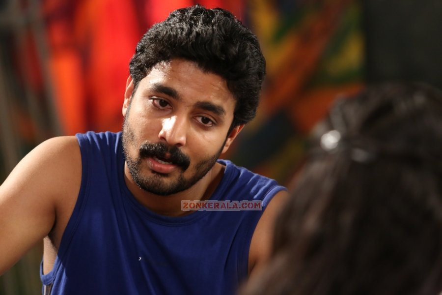 Malayalam Movie Olipporu 5787