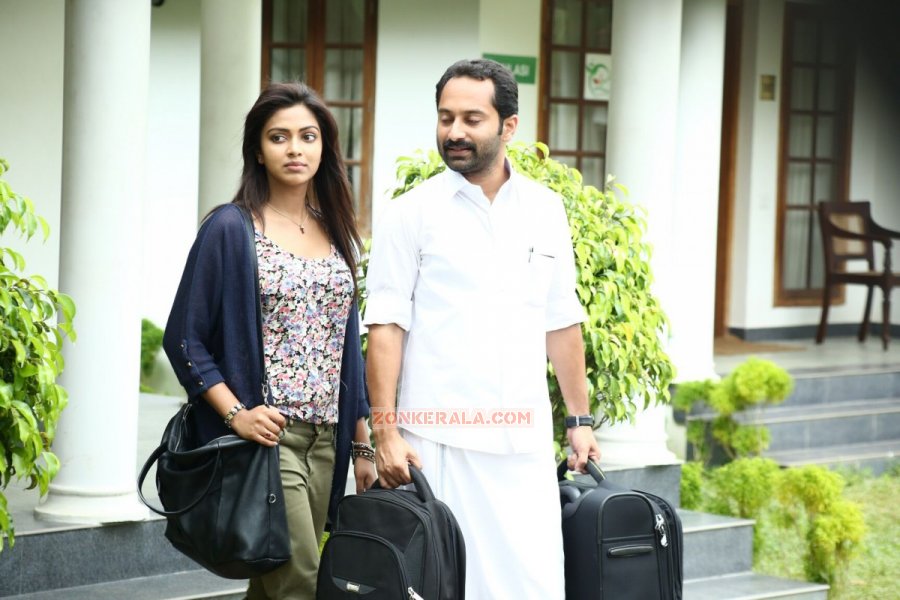 Amala Paul Fahadh In Oru Indian Pranayakadha 608