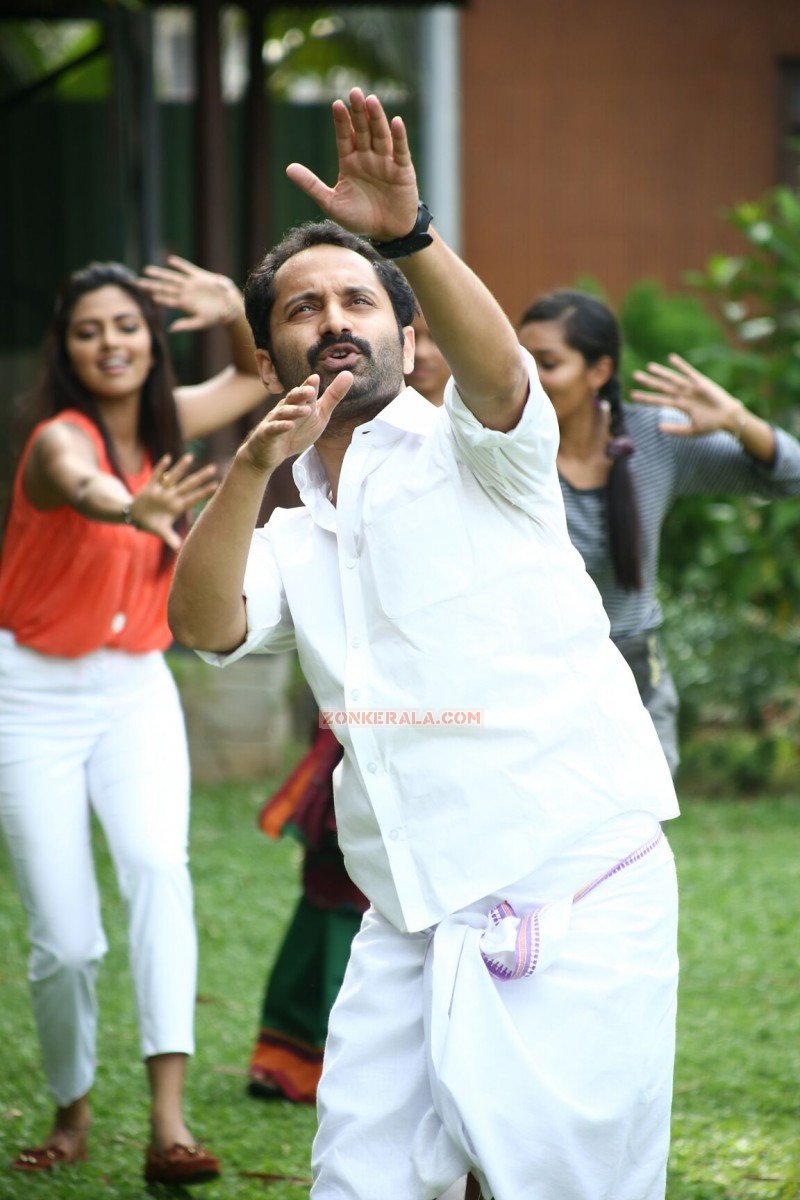 Fahad Fazil In Oru Indian Pranayakadha 210