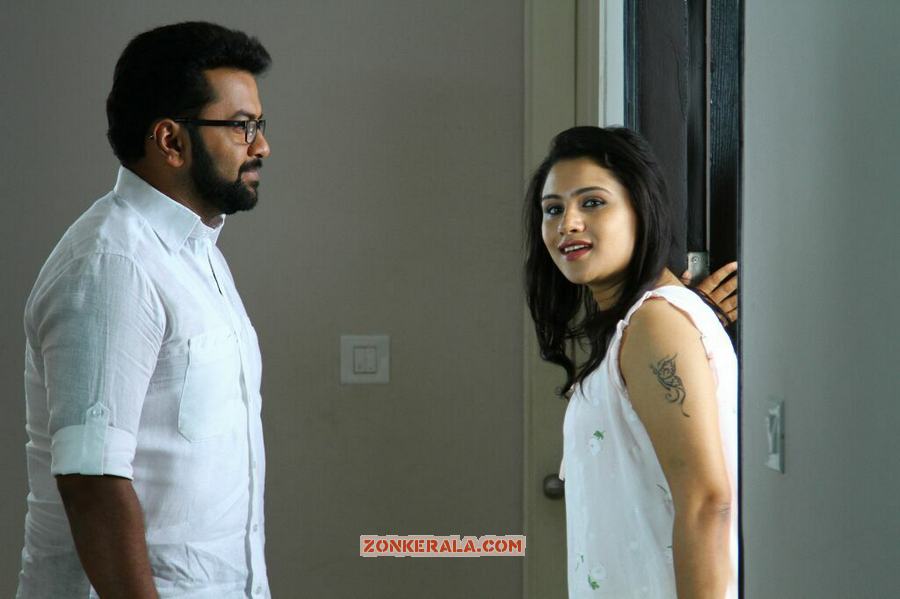 Paisa Paisa Indrajith Still 3