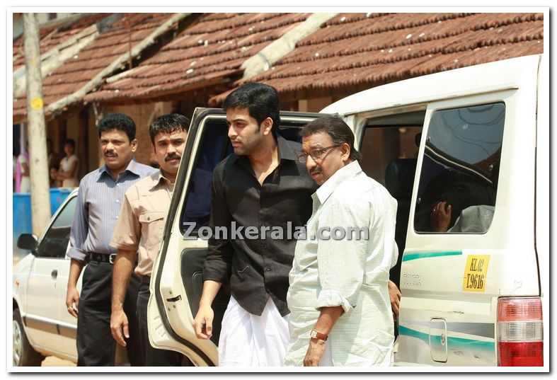 Nedumudi Venu Prithviraj Still 07