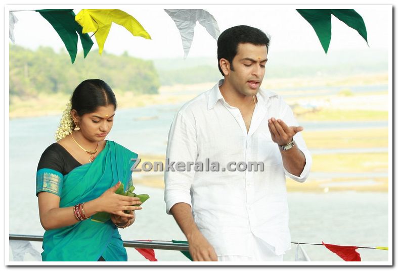 Prithviraj Meera Nandan Still 06