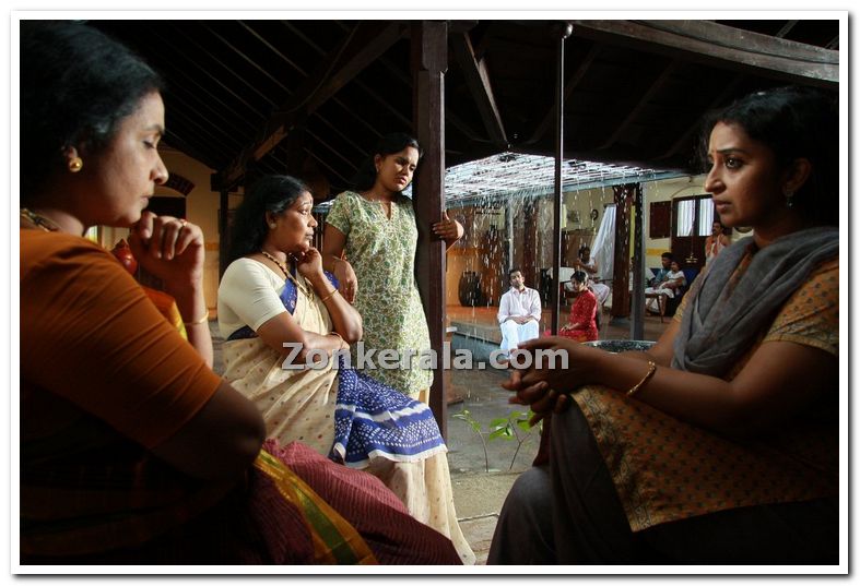 Puthiya Mukham Still 05