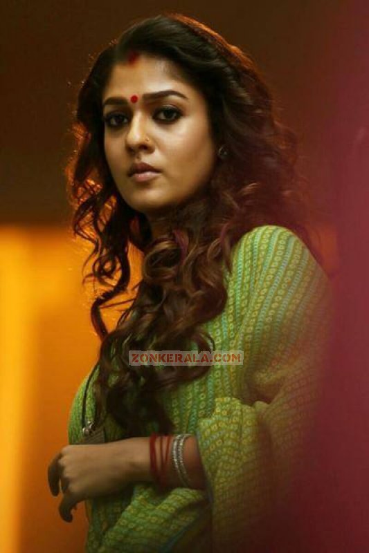 Nayantara In Puthiya Niyamam 679