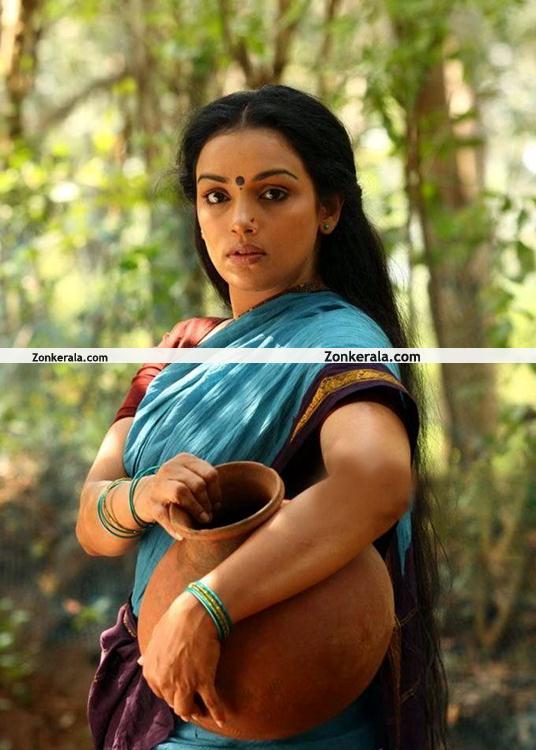 Swetha Menon Photos 2