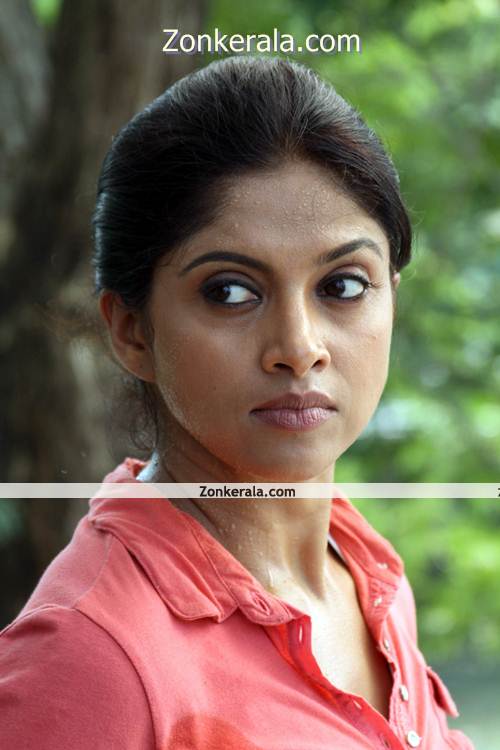 Actress Nadiya