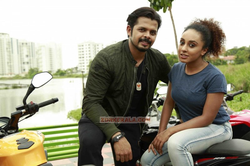 Sreeshanth Pearly Maaney Team 5 922