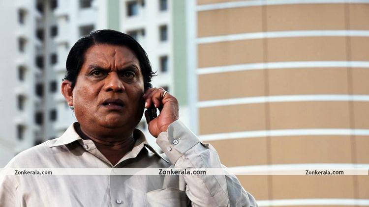 Jagathy Sreekumar In The Train  5