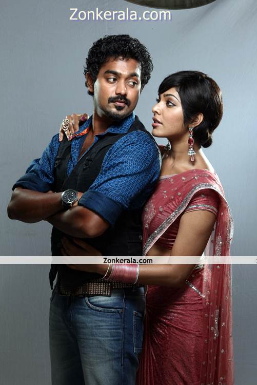 Asif Ali Rima Kallingal In Unnam 4