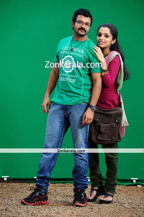 Jayasurya And Aan Augustine In Vadhyar 5