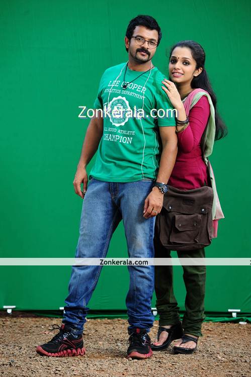 Jayasurya And Aan Augustine In Vadhyar 5