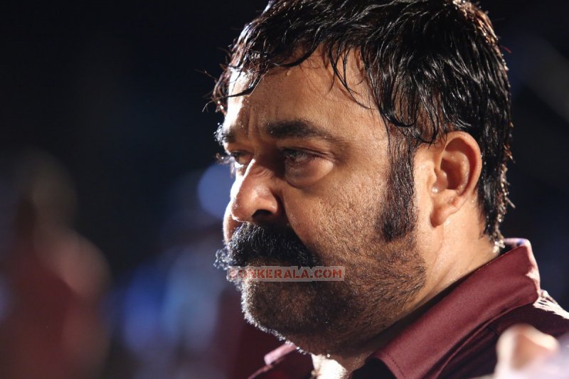 Mohanlal Velipadinte Pusthakam New Pic 531