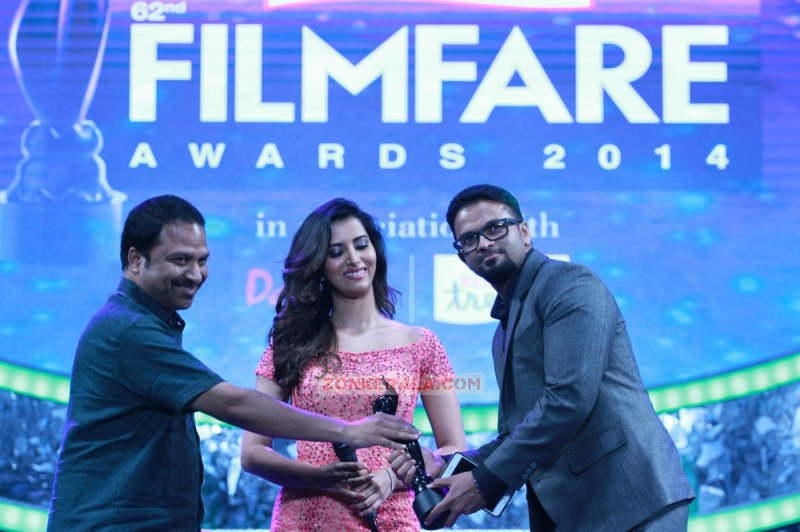 Jayasurya Receiving 62 Filmfare Award 211