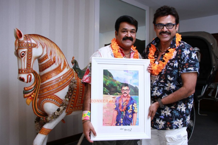 Mohanlal Venkatesh At 80s Reunion Club 840