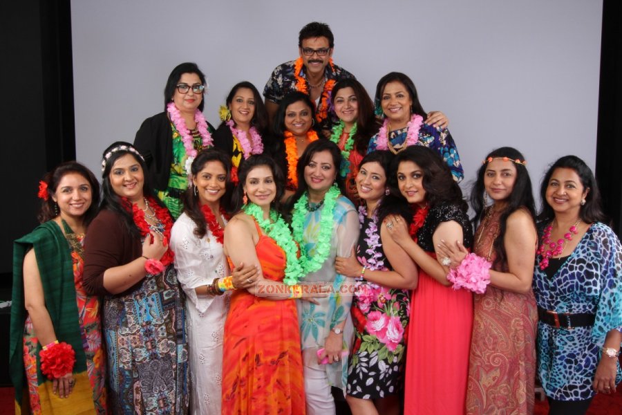 Venkatesh With Heroines Of 80s 518