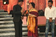 Shahrukh Khan Latha Rajnikant Surya At Vijay Awards 96