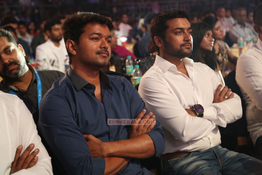 Vijay And Surya At Vijay Awards 6 794